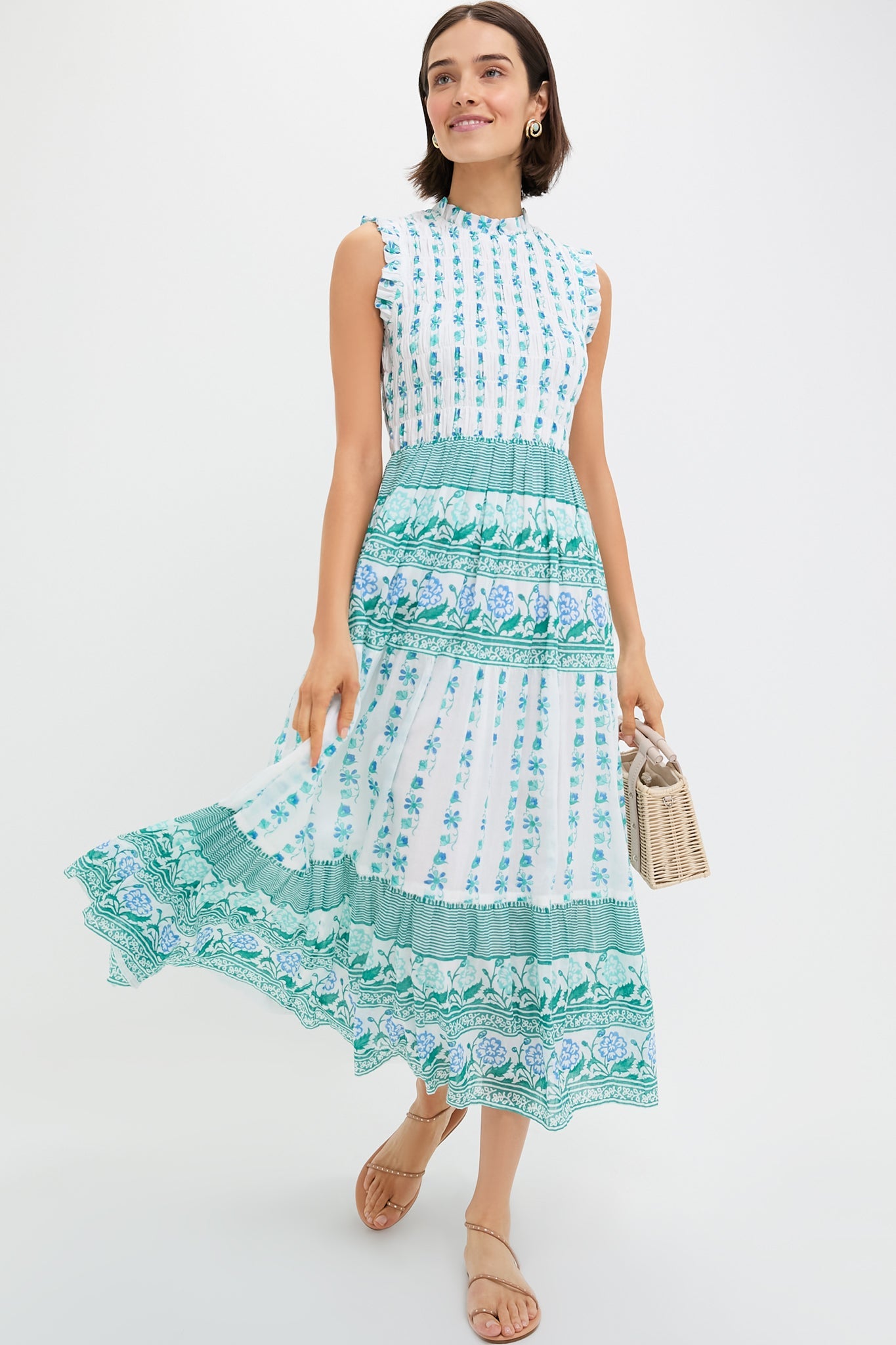 Boreggo Green Sleeveless Smocked Maxi Dress