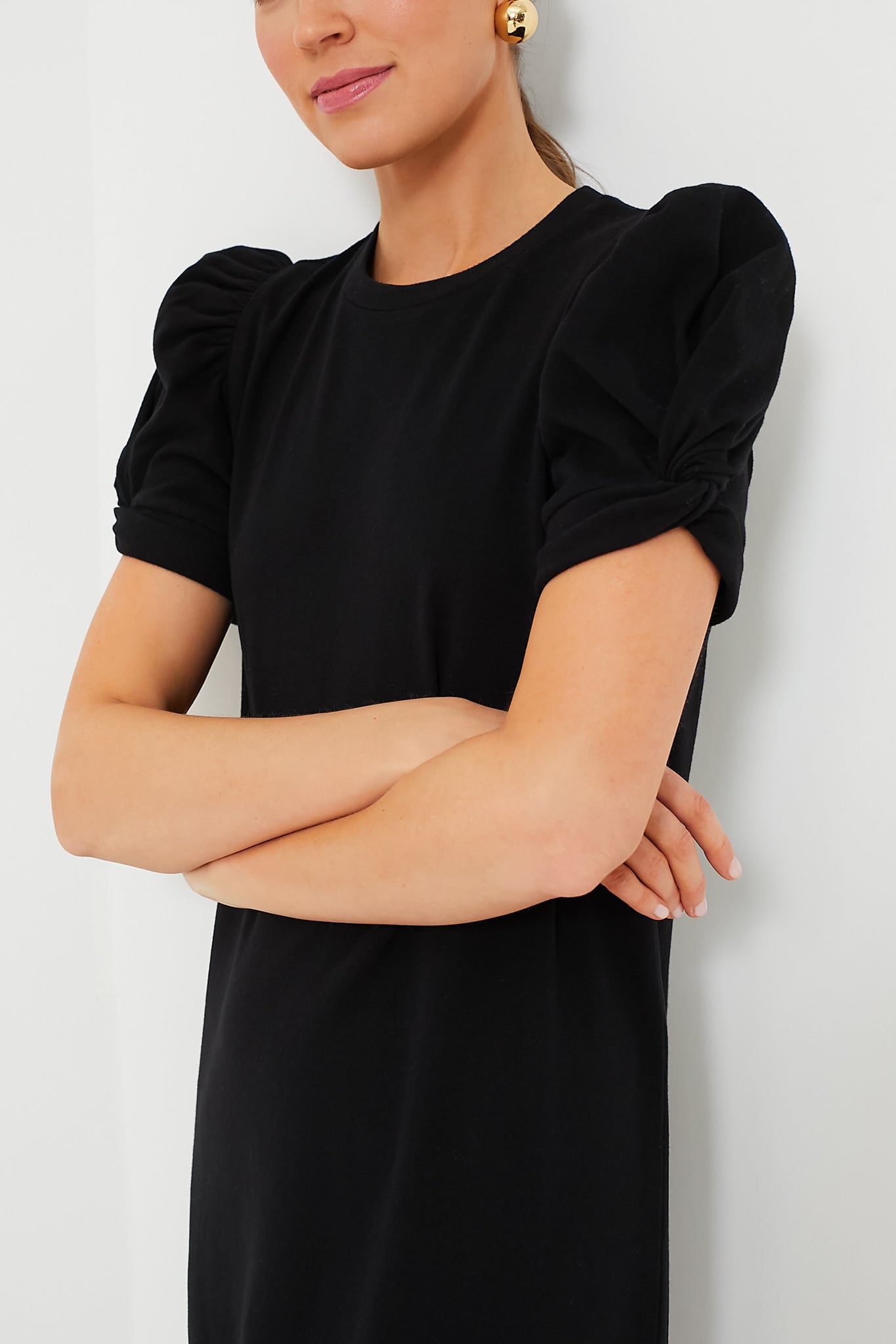 Black Short Sleeve Vesty Midi Dress